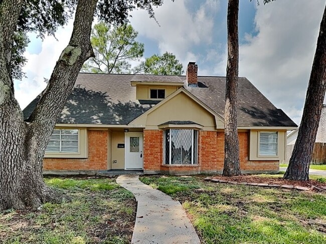 Building Photo - 10734 Sagewillow Ln