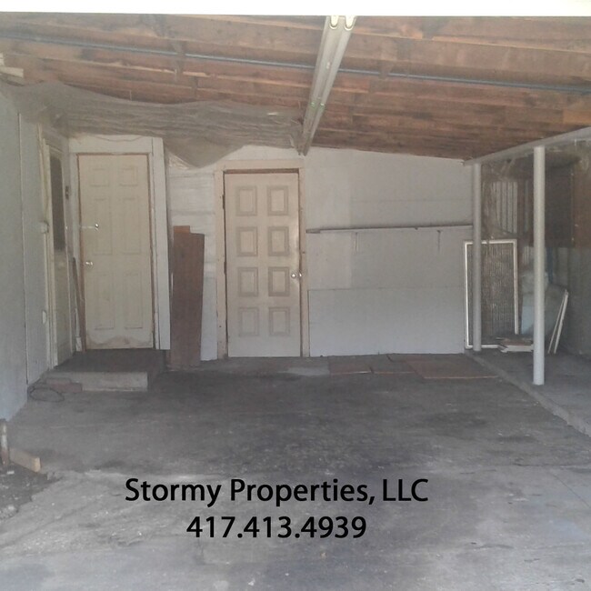 Foto del edificio - 1377 E Florida St