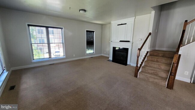 Building Photo - 14578 Crossfield Way