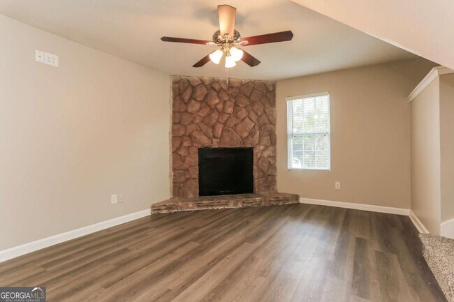 Building Photo - 4981 Galbraith Cir