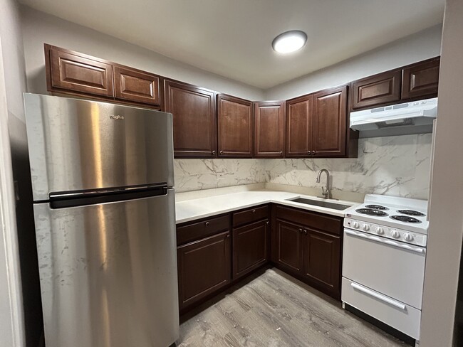 Foto del edificio - 6956 N Ashland Ave