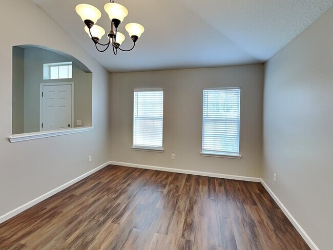 Building Photo - 216 Bridgeport Ln