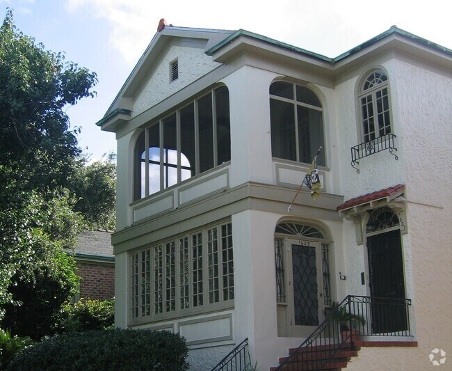 Apartments for Rent Near Tulane University Main Campus New Orleans