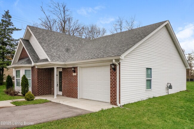 Building Photo - 10713 Deering Rd
