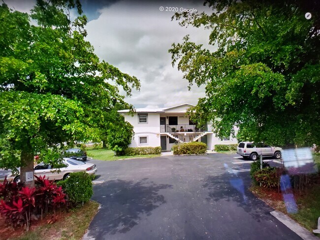 Foto del edificio - 10941 NW 45th St