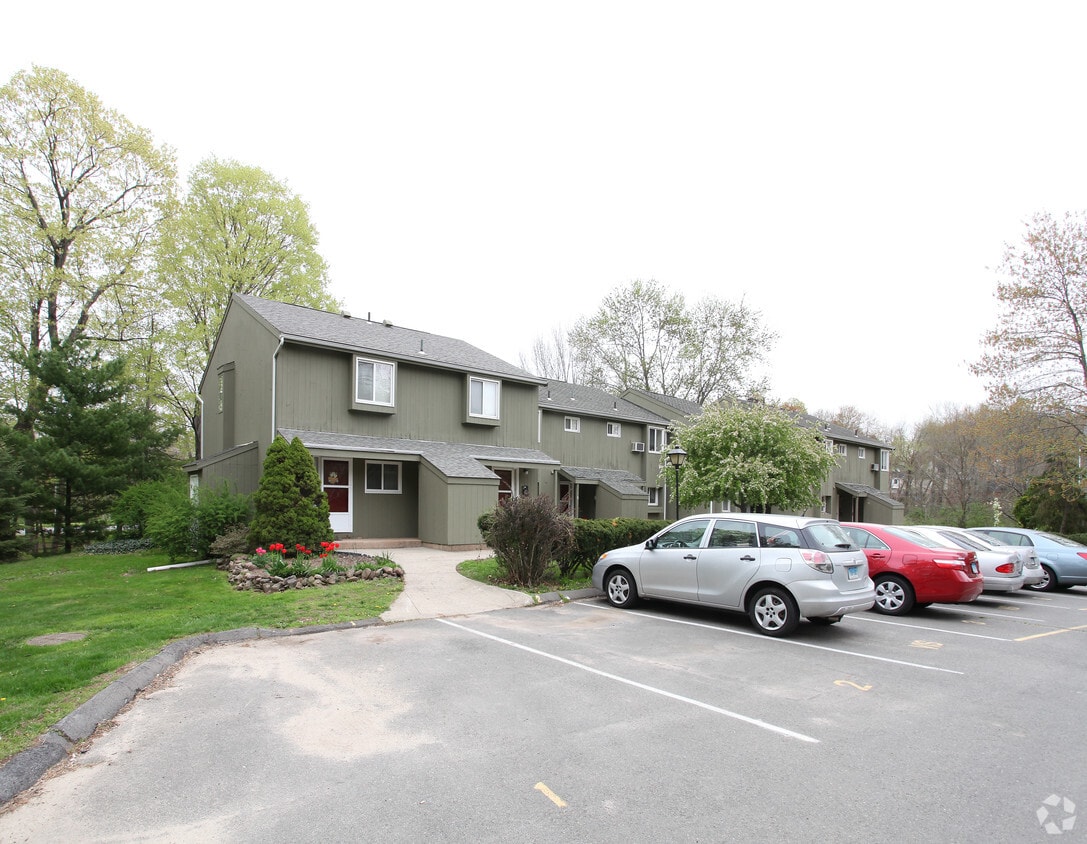 Building Photo - 1-45 Mckenna Dr