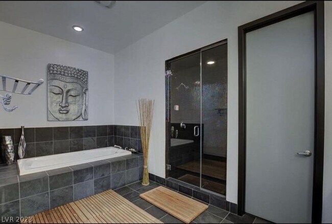 Foto del edificio - 2855 W Pebble Rd
