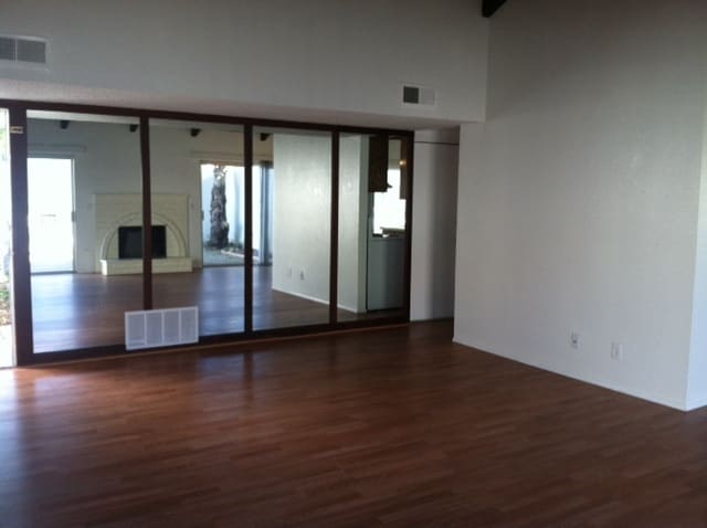 Building Photo - Great Salinas Two Bedroom House