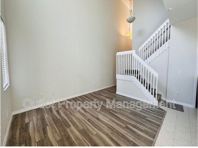 Foto del edificio - 6114 Chapledale Dr