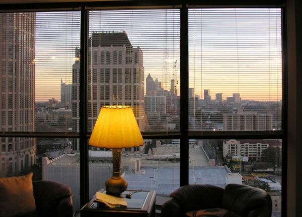 Sala de estar - 1280 W Peachtree St NW