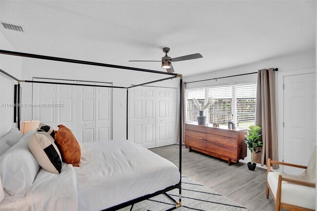 Building Photo - 3 br, 2 bath House - 348 NW 45th St