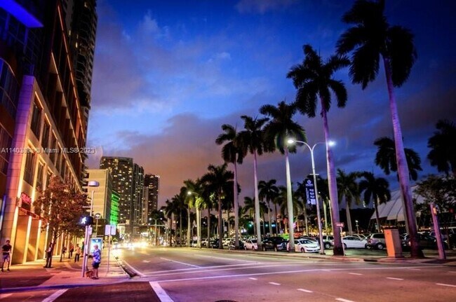 Foto del edificio - 150 SE 3rd Ave