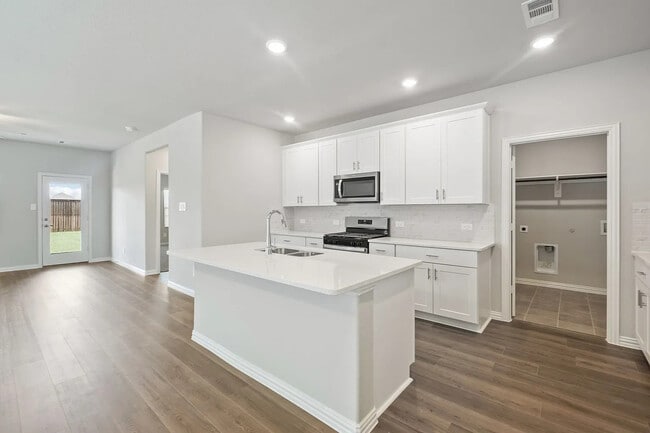 Building Photo - 3914 Walmer Wy