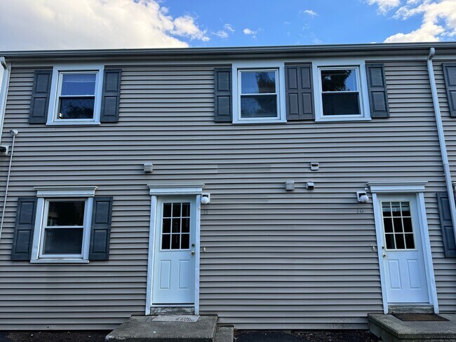 Building Photo - 855 Black Rock Tpke