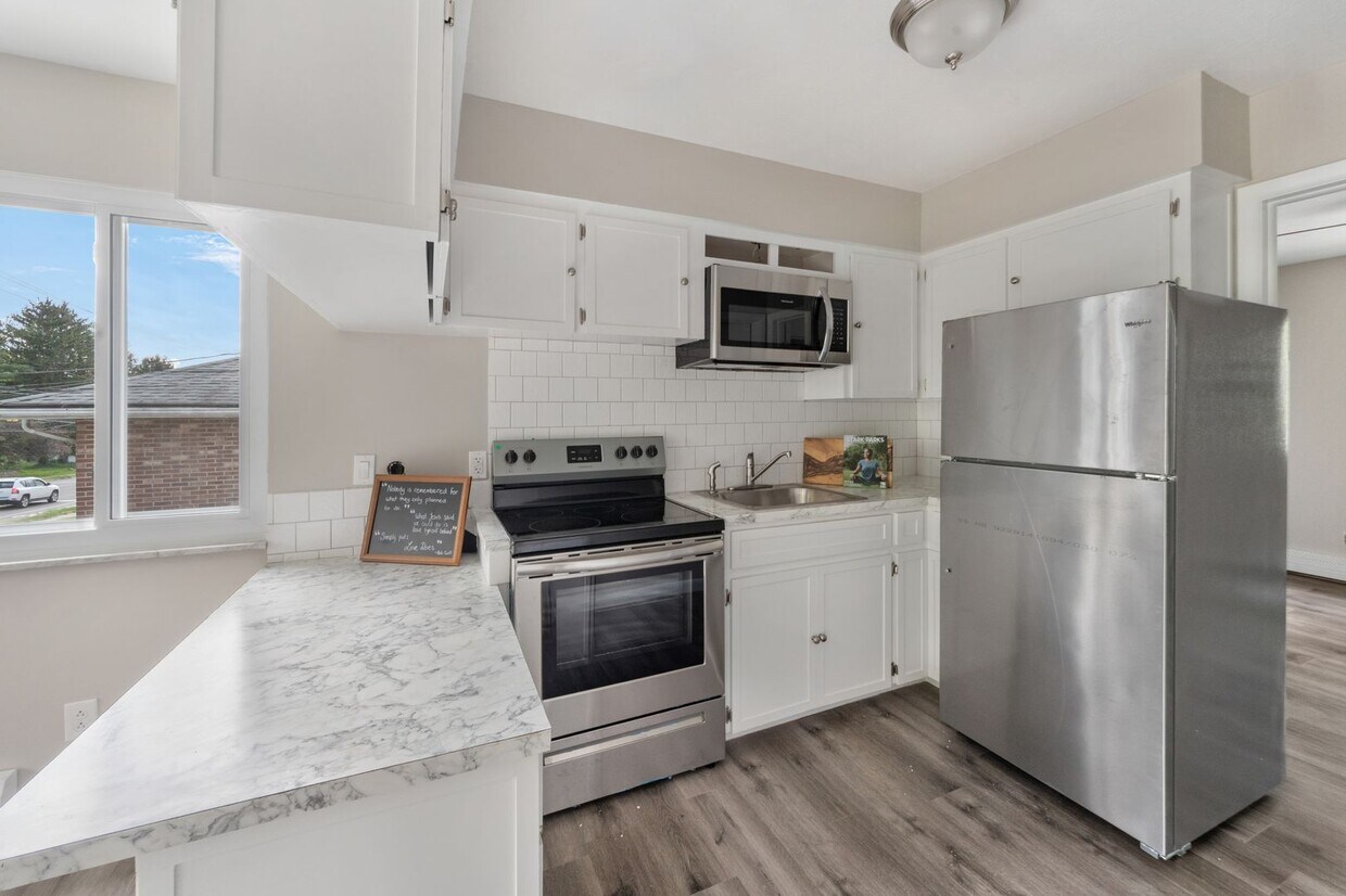 Foto principal - 849-851 E Wilbeth