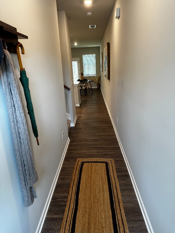 Building Photo - 300 Whitetail Cir