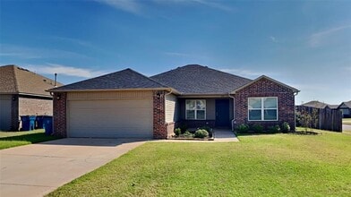 Building Photo - 332 Blue Dr