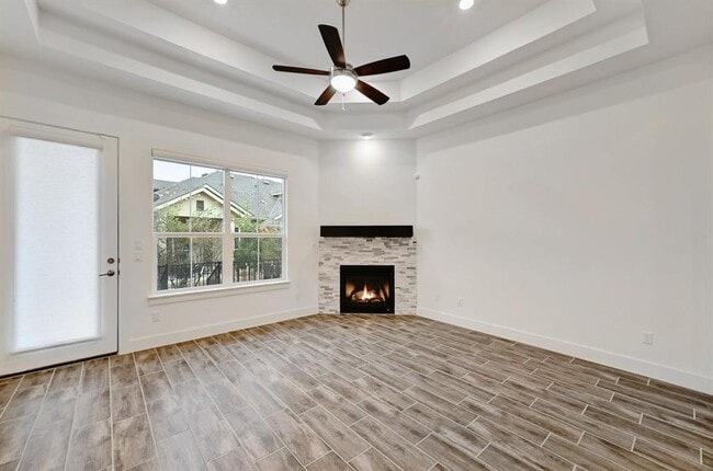 Building Photo - 206 Olivia Dr