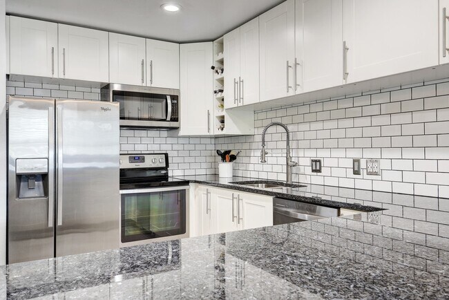 Building Photo - 1201 Tinnin Ford Rd