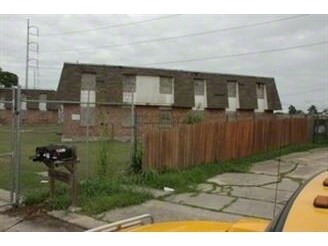 Building Photo - Peltier Gardens