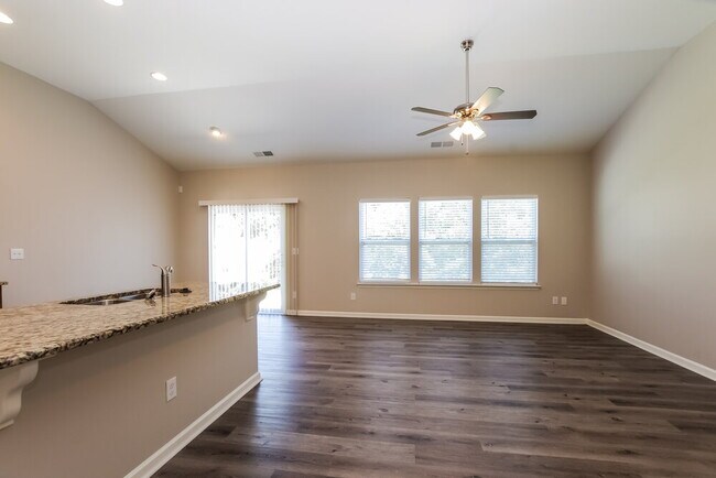 Foto del edificio - 11125 Pond Valley Ct