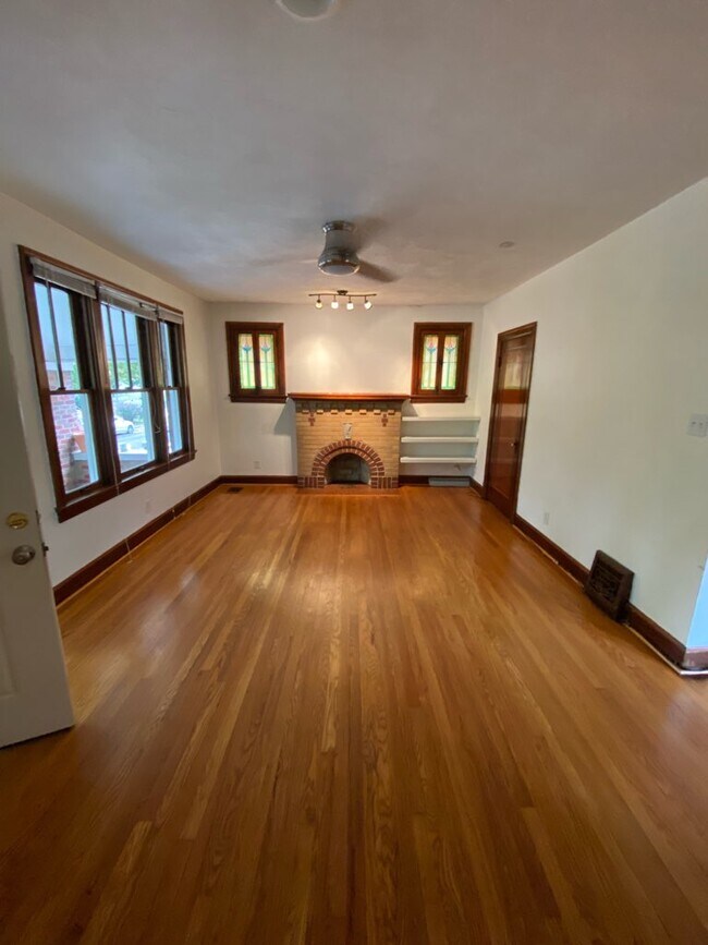 Foto del edificio - 4012 Fairview Ave