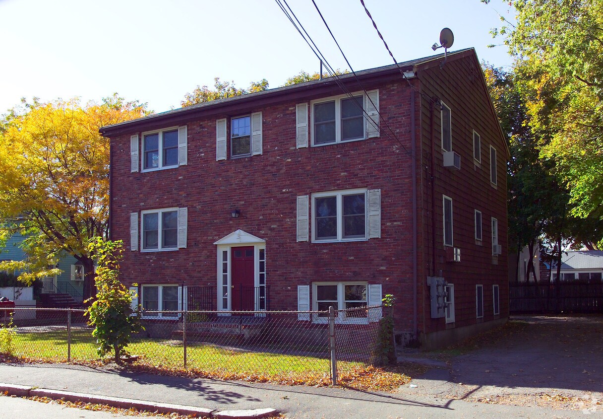 18 Germain Ave, Quincy, MA 02169 Apartments in Quincy, MA