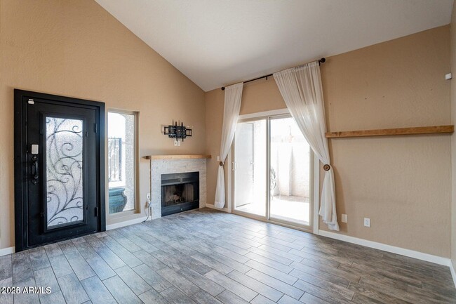Building Photo - 2019 W Lemon Tree Pl