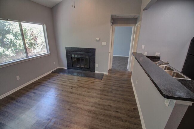 Building Photo - 2606 Rio Grande St