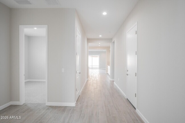 Foto del edificio - 24223 North 21st Pl