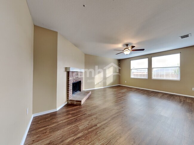 Building Photo - 1836 Elk Lake Trail