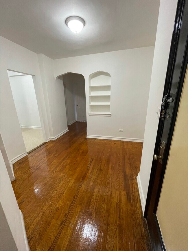 Foto del edificio - 89-21 169th St