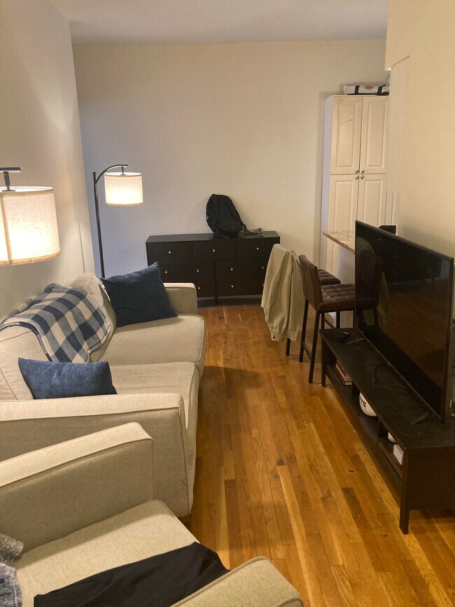 Building Photo - 1999 Commonwealth Ave