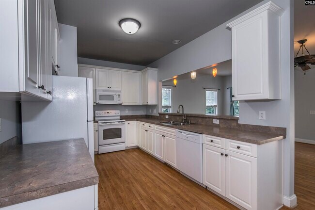 Foto del edificio - 558 Camping Creek Rd