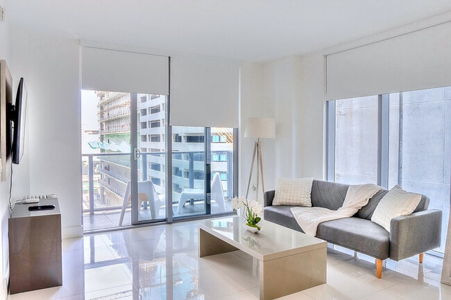 Building Photo - 31 SE 6th St