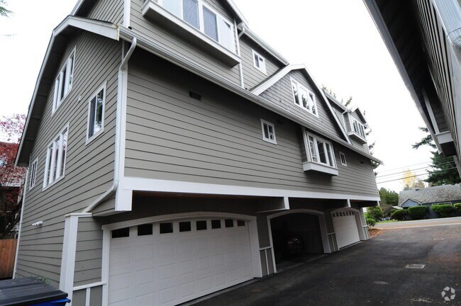 Building Photo - 23709 84th Ave W
