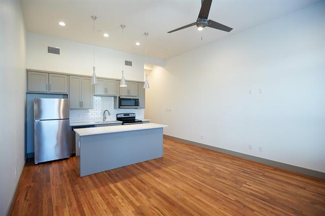 Foto del edificio - 200 W Brown St