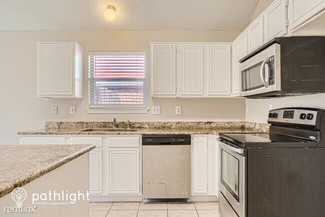 Foto del edificio - 2809 Hidden Springs Dr UNIT