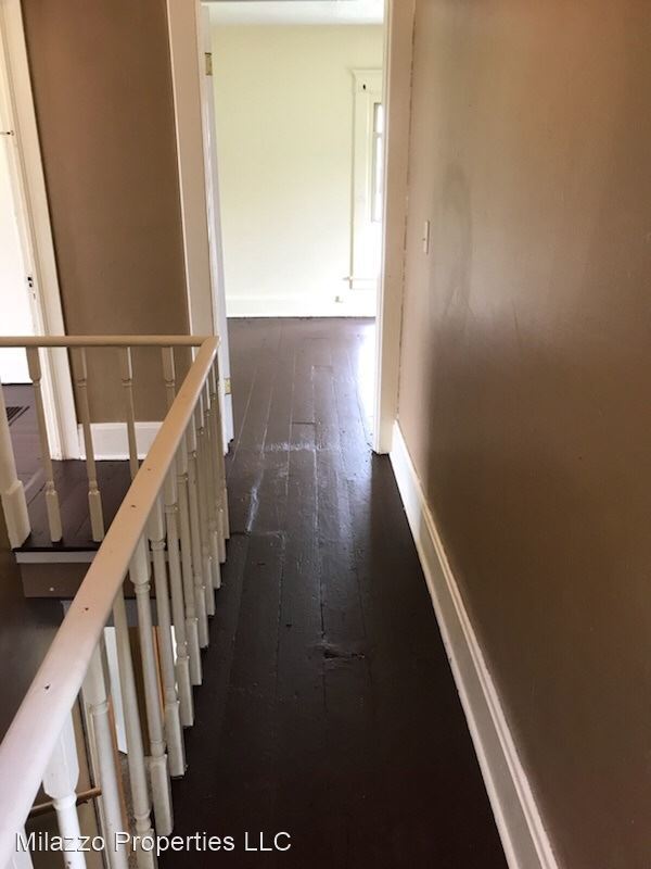 Foto principal - 3 br, 1 bath House - 99 Manning St