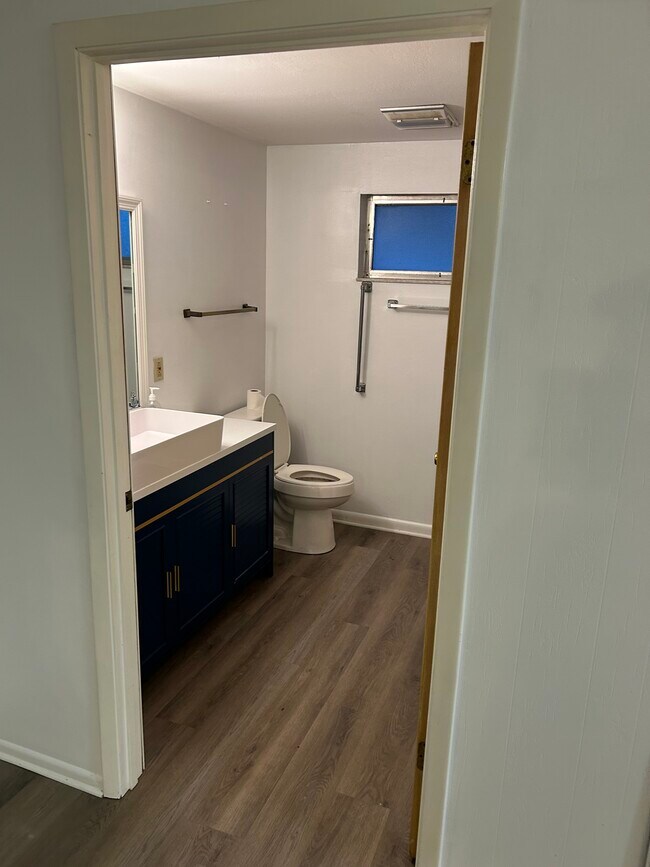 Foto del edificio - 117 E Coleman Cir