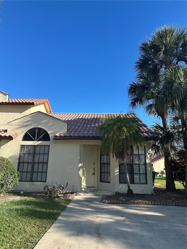 Foto del edificio - 10295 Hidden Springs Ct