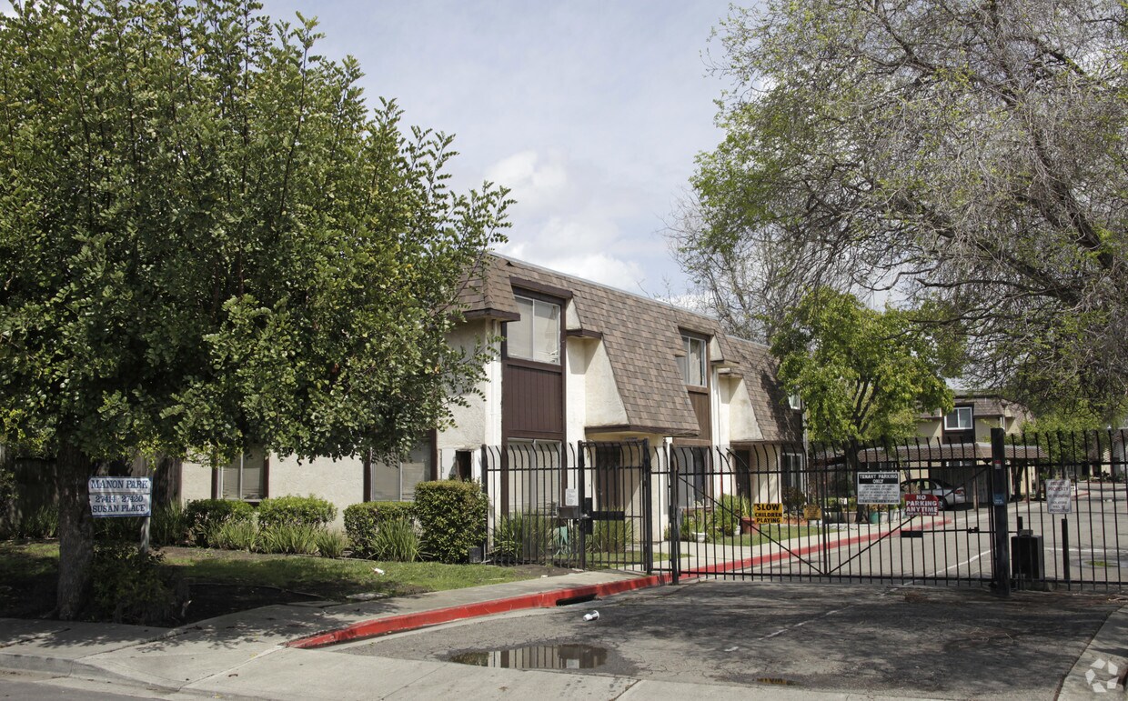 Primary Photo - Manon Garden Apartments