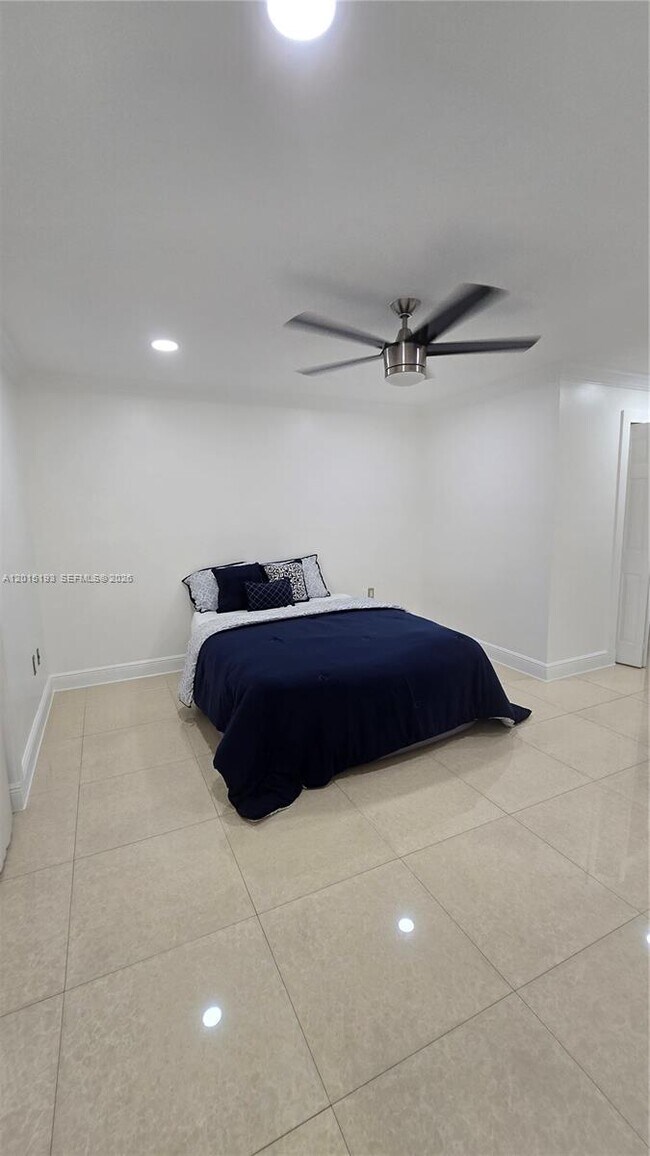 Foto del edificio - 10805 NW 7th St