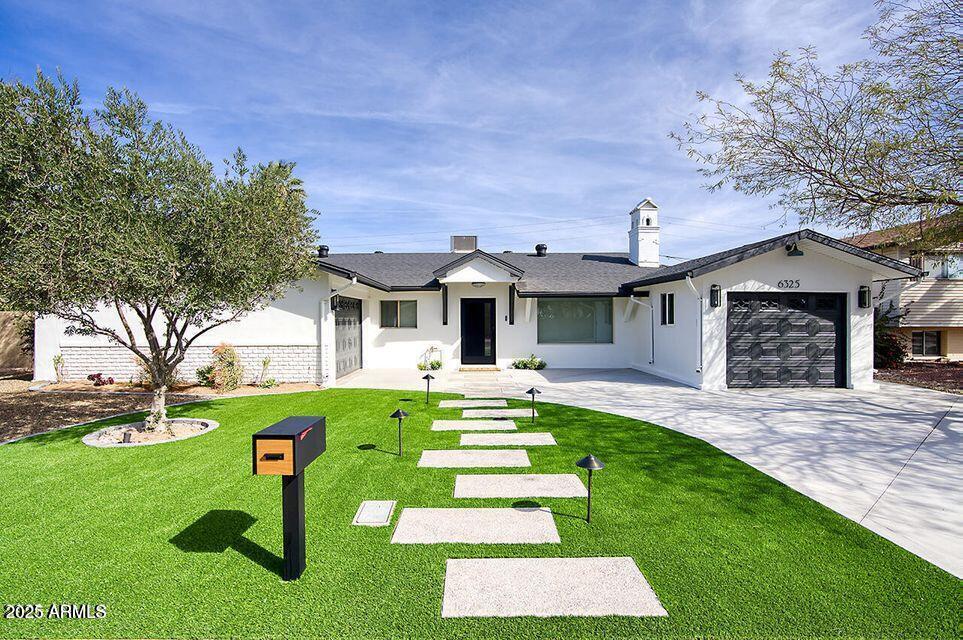Primary Photo - 6325 N 83rd Pl