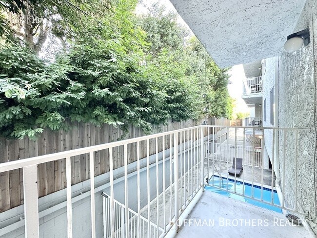 Foto del edificio - 1515 S Beverly Dr