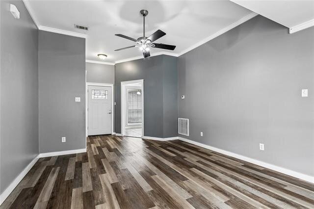 Foto del edificio - 57400 Oak Ave