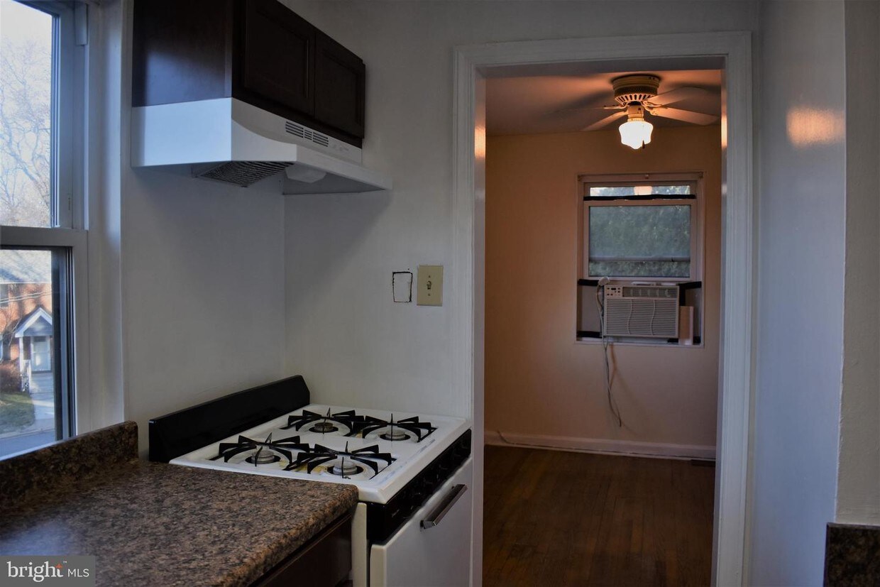 8809 Plymouth St Unit 5, Silver Spring, MD 20901 Apartment for Rent