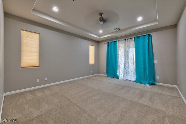 Building Photo - 252 Castellari Dr