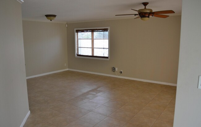 Building Photo - 173 Seabreeze Cir