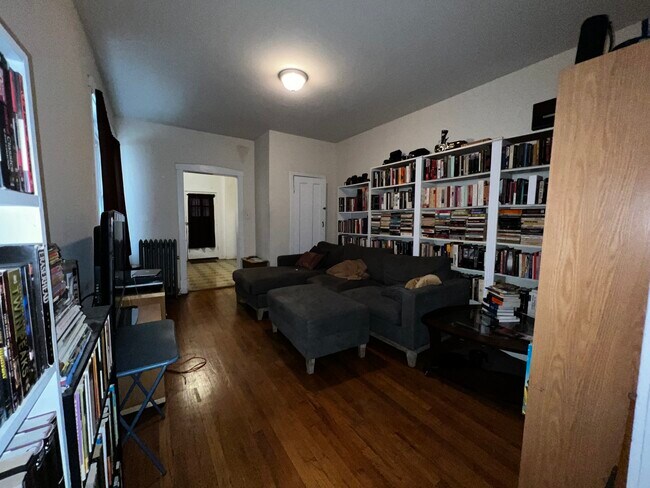 Foto del edificio - 4416 N St Louis Ave